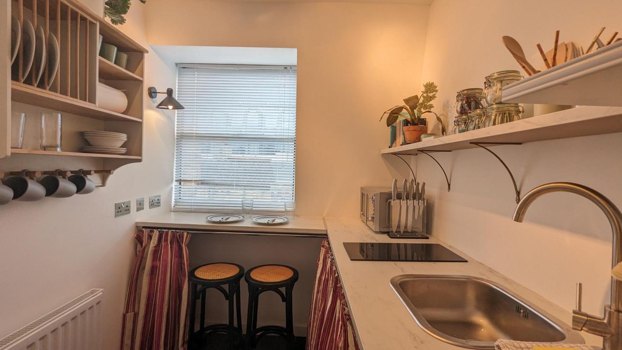 Old Compton Apartamento: Charming Retreat For Mature Guests Apartamento *